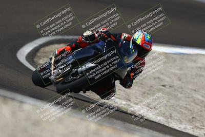 media/Sep-21-2025-TrackDaz (Sun) [[277c75b276]]/A Group/12pm (Turn 2)/